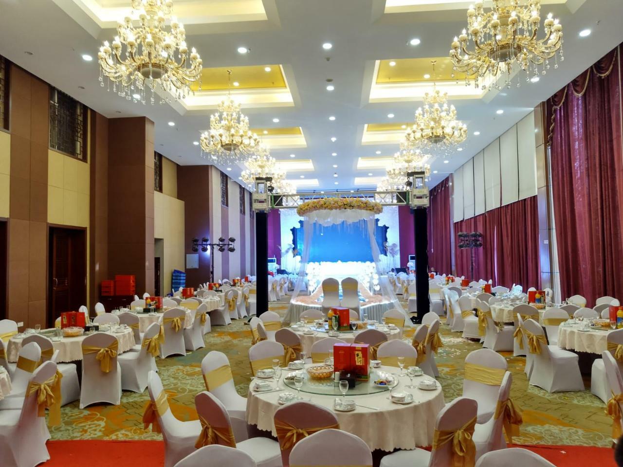 Beijing Gongmei Blue Peacock Business Hotel מראה חיצוני תמונה